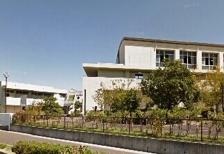 中学校　岡崎市立福岡中学校（中学校）まで991m