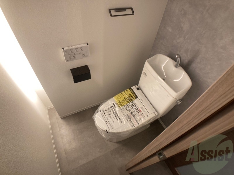 トイレ　ウォシュレット機能がついたトイレ。安心して使用できますね。