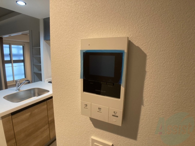 セキュリティ　インターホンは通話ができるので急な訪問があっても安心です。