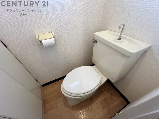 トイレ　コンパクトで使いやすいトイレです☆