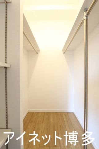 収納　ウォークインクローゼットあります