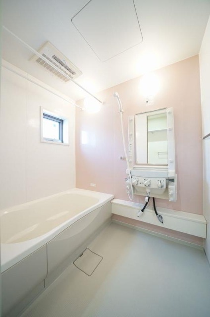 バス・シャワールーム　ミスト付バスルーム