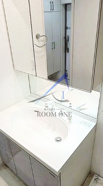 洗面設備　洗面台です。