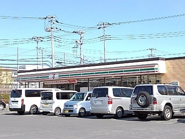 コンビニ　セブンイレブン吉川美南５丁目店（コンビニ）まで600m
