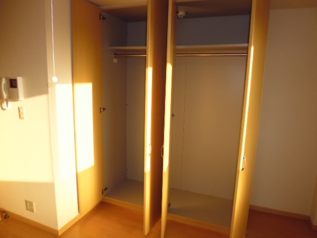 収納　クローゼット