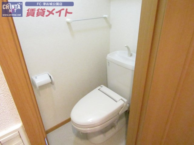 トイレ　同物件別室画像