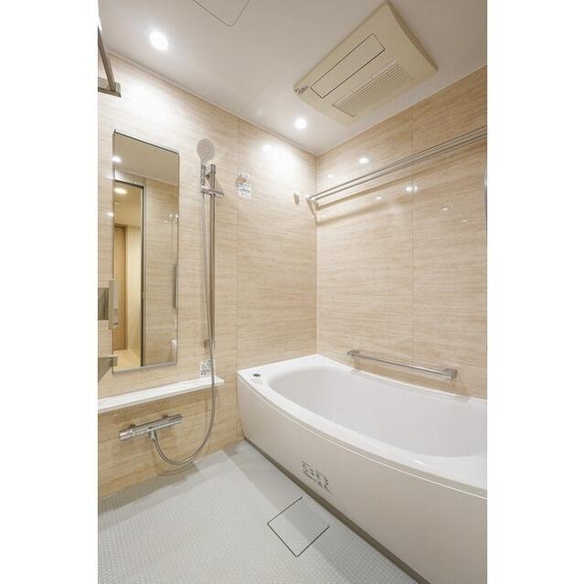 バス・シャワールーム　?