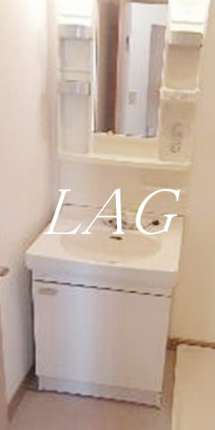 洗面設備　洗面台です。