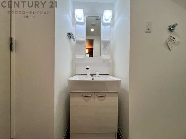 洗面設備　洗髪洗面化粧台付き♪