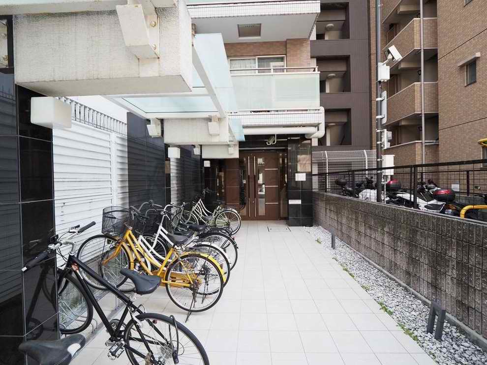 エントランス　クレアート大手前グランアクシア