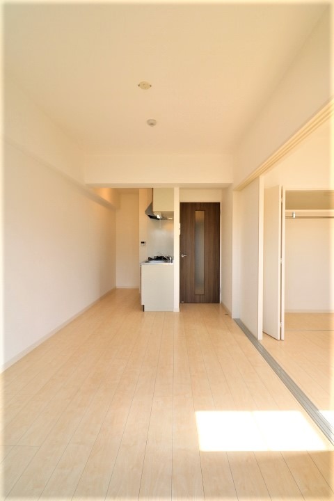 居室・リビング　広々としたリビング。