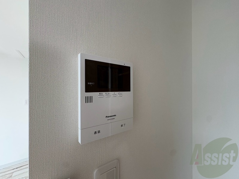 セキュリティ　ＴＶモニター付インターホンです。来客者の顔が見えるので安心！