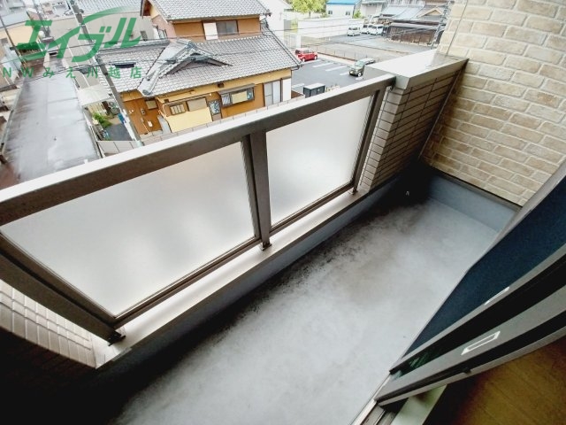 バルコニー　同型参考写真
