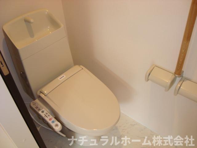 トイレ　シャワー付トイレ