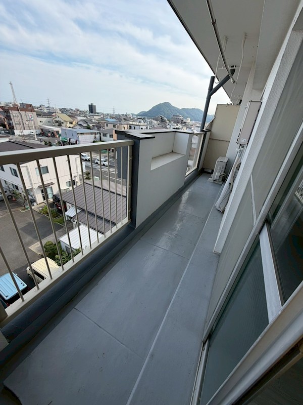 バルコニー　※別部屋写真参照