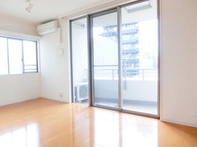その他部屋・スペース　洋室8.3帖