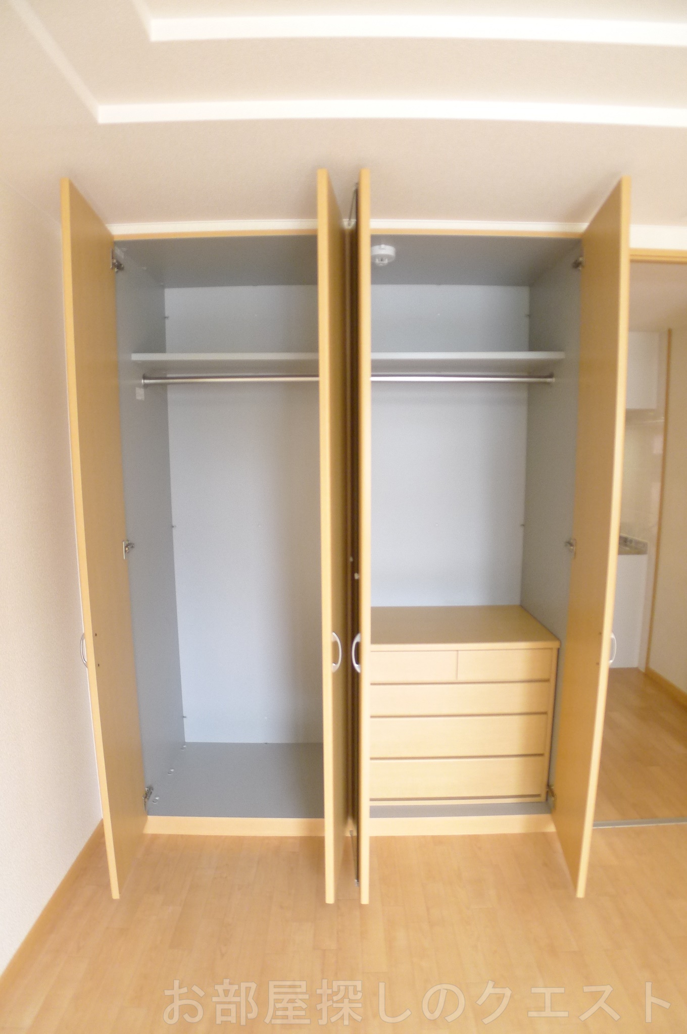 収納　（写真は同タイプ）
