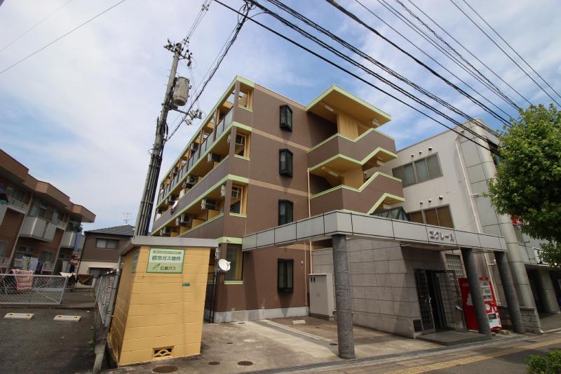 建物外観　エクレール　建物外観
