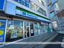 コンビニ　ファミリーマート　東岡崎駅南口店（コンビニ）まで600m