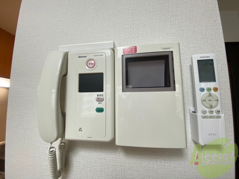 セキュリティ　ＴＶモニター付インターホンです。来客者の顔が見えるので安心！