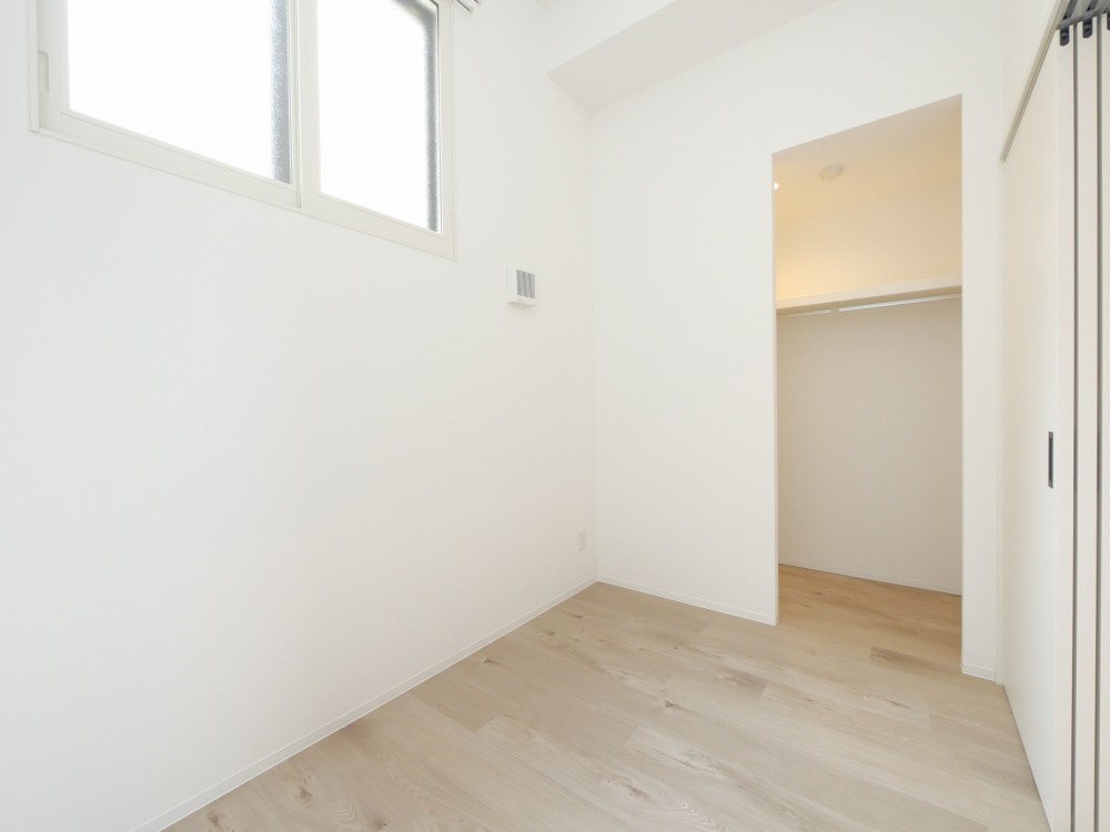 その他部屋・スペース　壁面が多く家具の配置がしやすいです♪