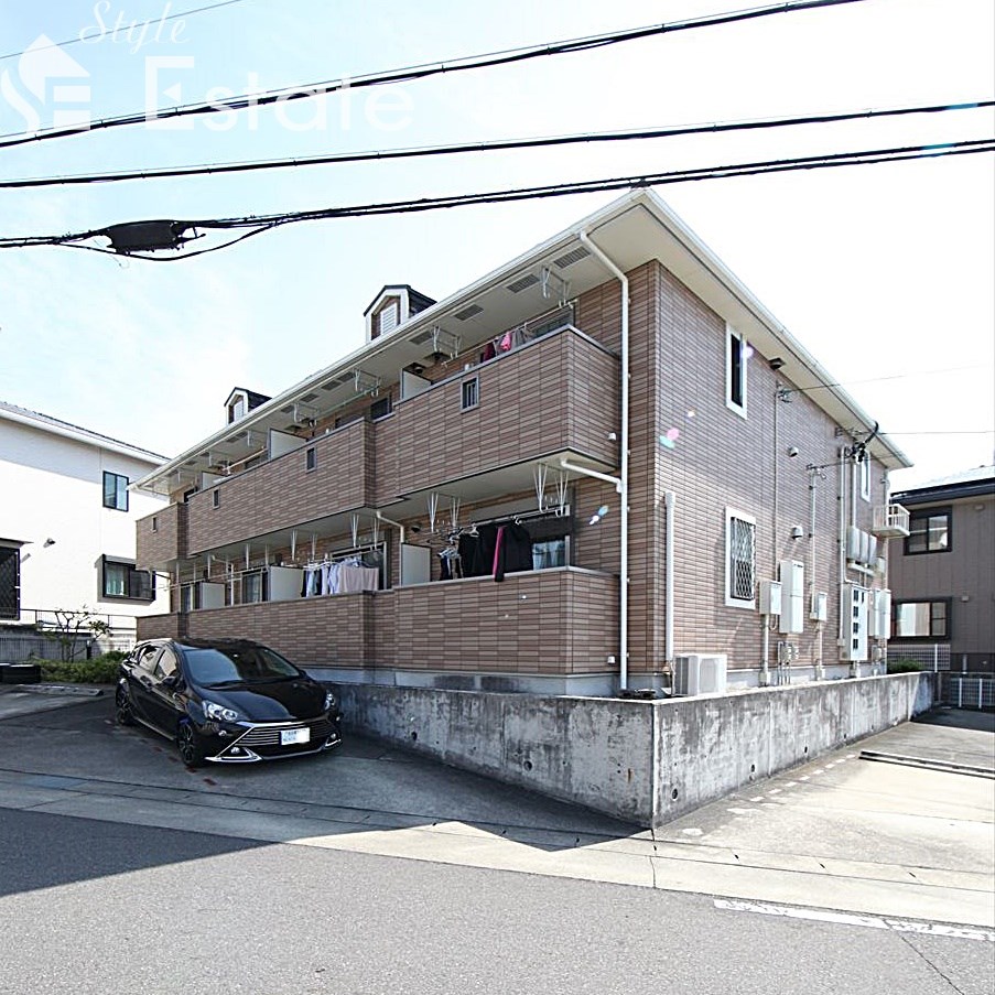 ＪＲ中央本線 神領駅 徒歩26分 築19年