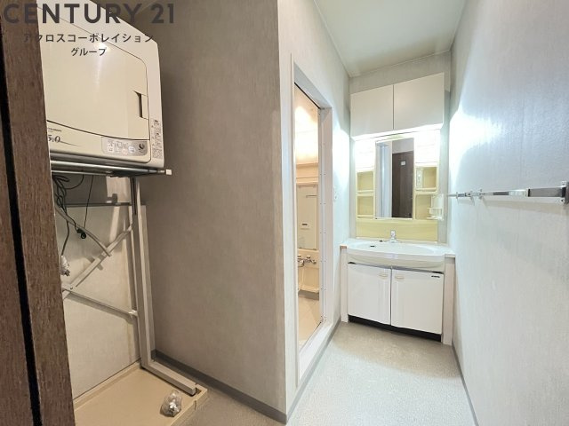 洗面設備　室内洗濯機置場がついてます！