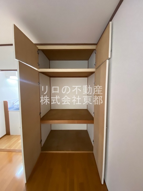 収納　間口・奥行もある収納なのでカラーボックス等でアレンジ可能☆