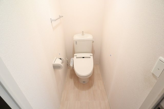 ＪＲ中央線 甲府駅 徒歩34分 2階建 築16年のトイレ写真