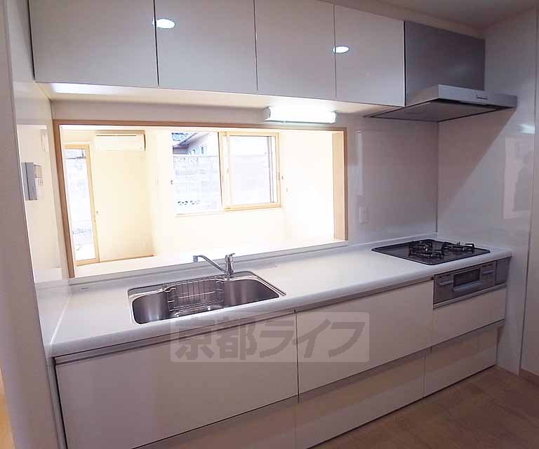 北白川伊織町戸建賃貸のキッチン写真