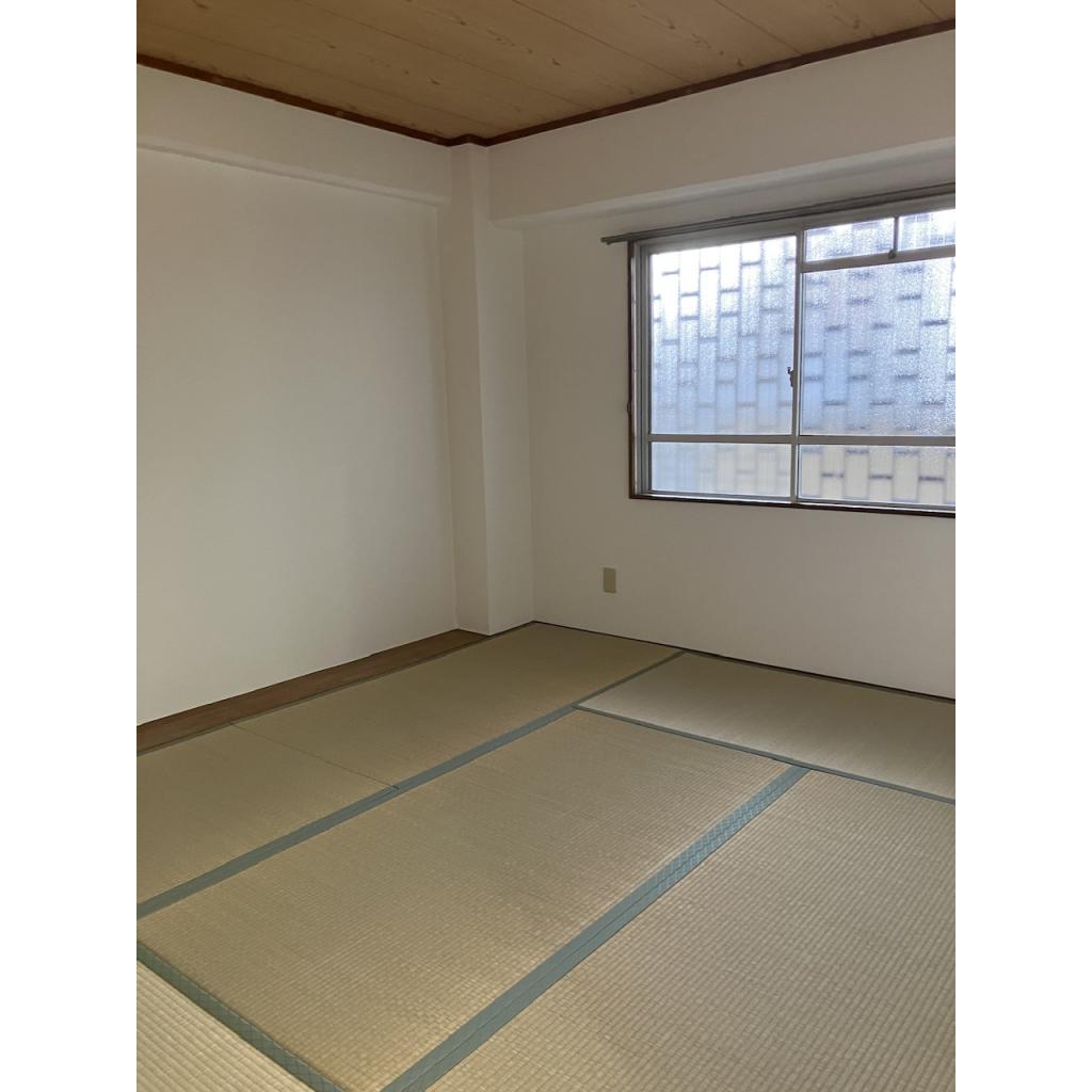 高井田ランプハウスの内装写真