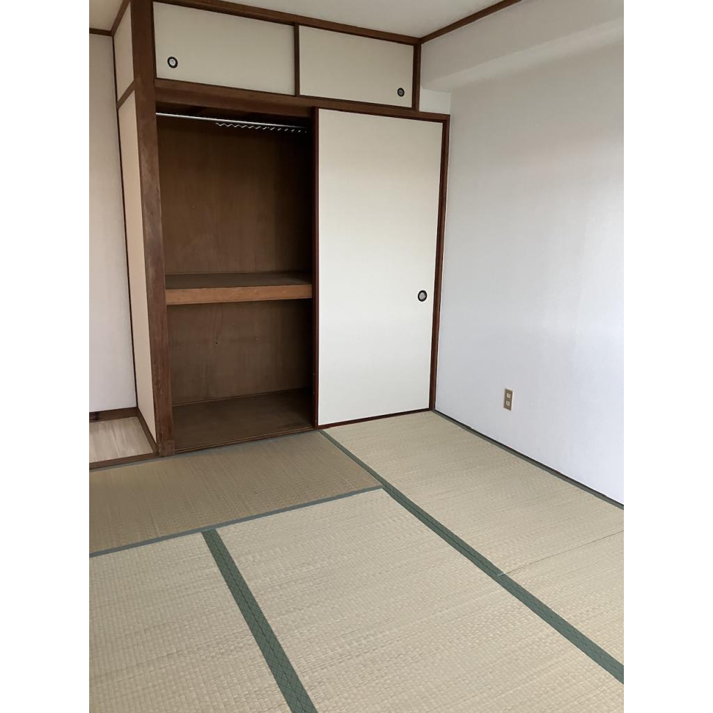 高井田ランプハウスの内装写真