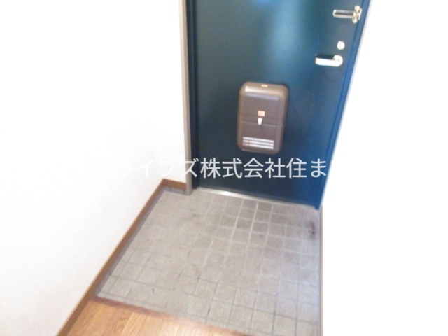 京阪本線 寝屋川市駅 徒歩7分 5階建 築34年の玄関写真