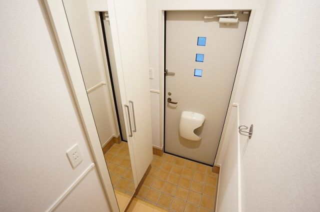 リバーサイド光の玄関写真