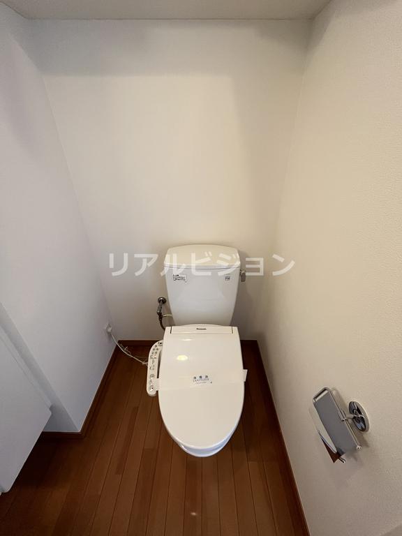 トイレ　別号室参考写真