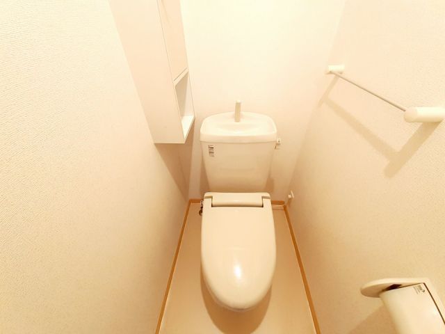 【セレーノＡのトイレ】