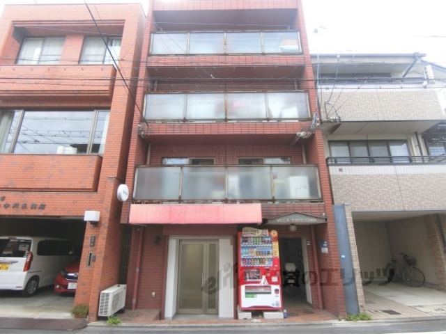 京都市中京区薬師町のマンションの建物外観