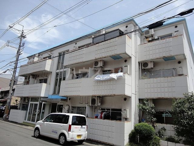 京都市西京区川島東代町のマンションの建物外観