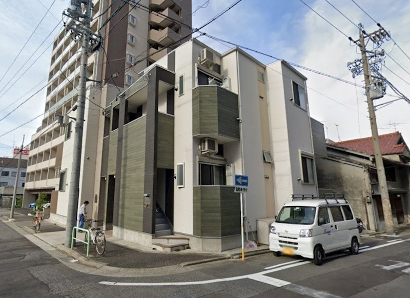 名古屋市中区新栄のアパートの建物外観