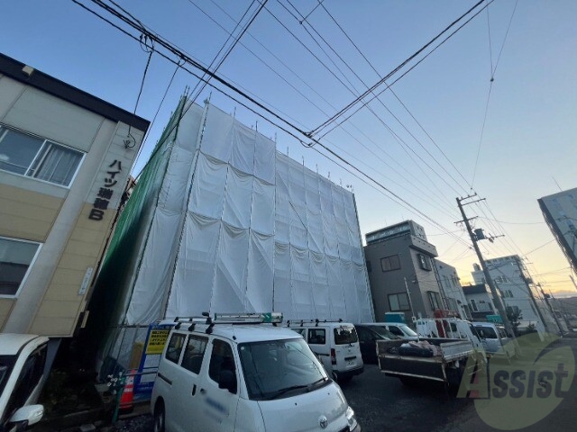 【札幌市中央区南十五条西のマンションの建物外観】