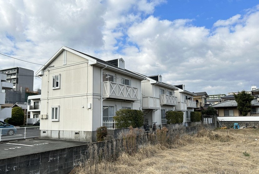 【シャンポールＴの建物外観】