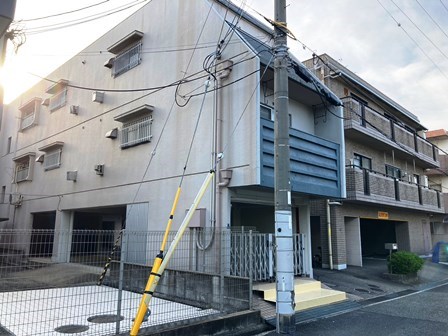 尼崎市若王寺のマンションの建物外観