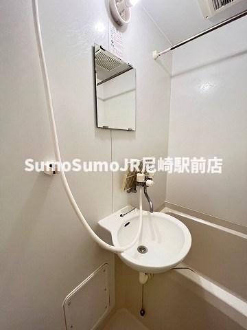 洗面設備　使いやすい洗面所です