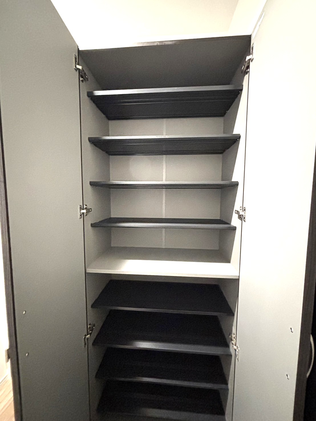 収納　シューズボックス