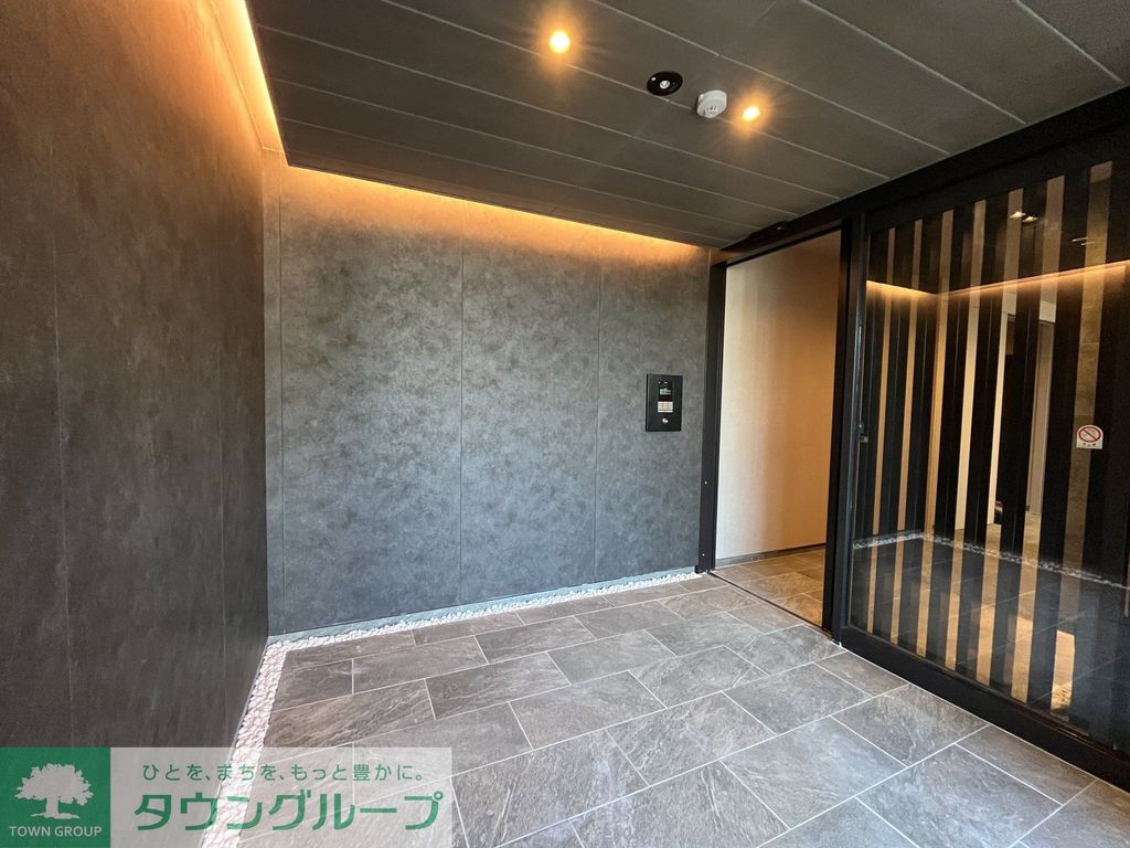 エントランス　エントランス