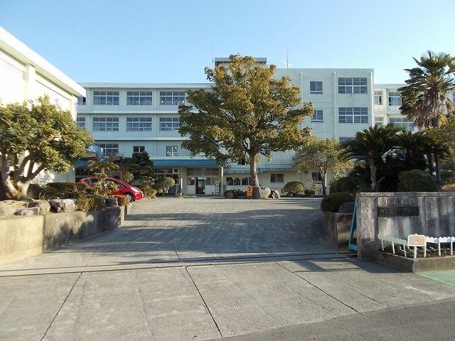 小学校　井宮北小学校（小学校）まで450m
