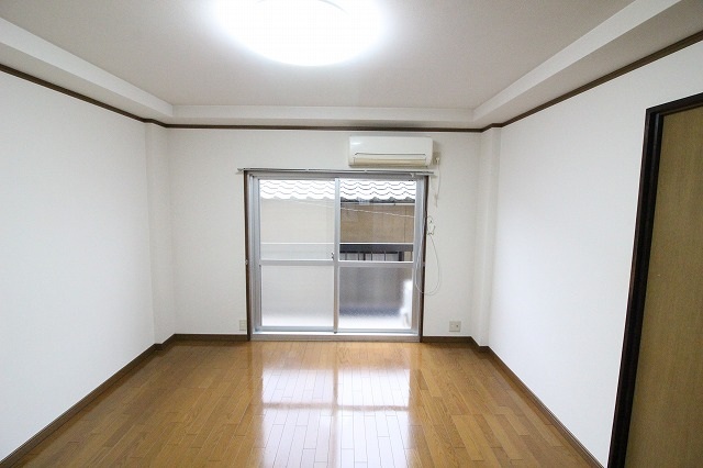 居室・リビング　鈴木建設ビル