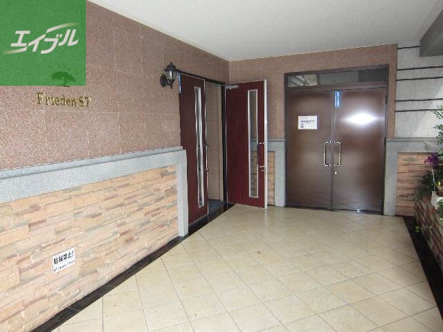 エントランス　エントランス部分