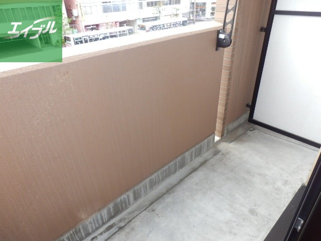 バルコニー　※別号室の写真です