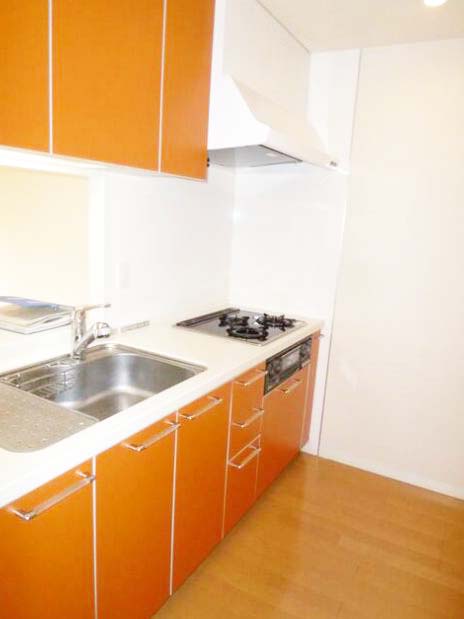 キッチン　★3口コンロ、グリル付きシステムキッチン★